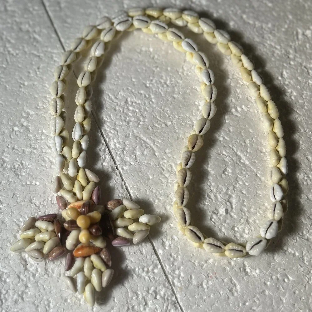 Artsy Seashell Pendant 31